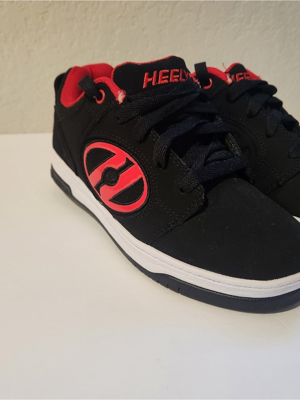 Heelys Black and Red Low-Top Roller Sneakers for Kids